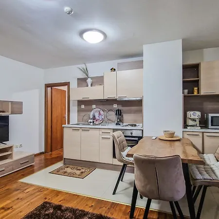 Flat For Rent, Steps From Gondola And Historic Old Town Perfect For Skiers! By Flat Mаnager Apartamento Bansko