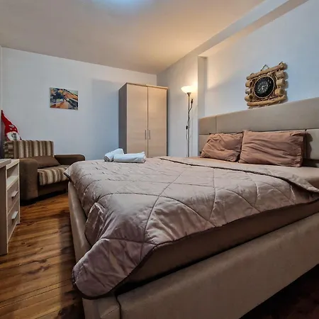 Flat For Rent, Steps From Gondola And Historic Old Town Perfect For Skiers! By Flat Mаnager Διαμέρισμα