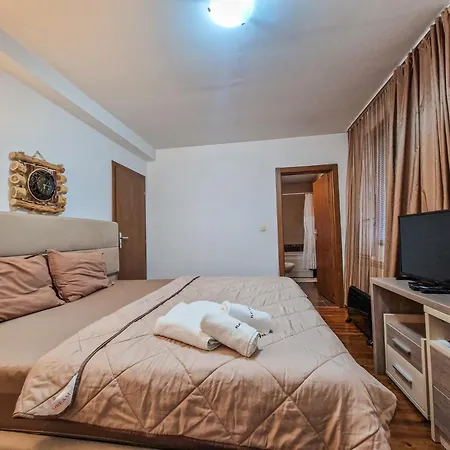 Flat For Rent, Steps From Gondola And Historic Old Town Perfect For Skiers! By Flat Mаnager Μπάνσκο